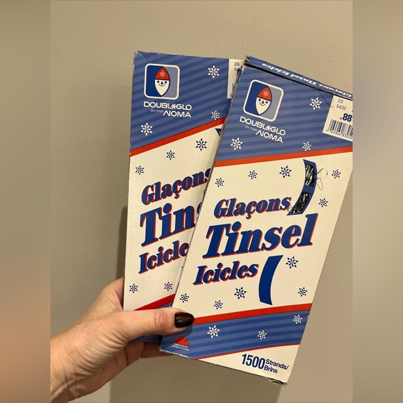 VINTAGE New Doubl Glo Tinsel Foil Icicles By NOMA. 5 Boxes. 1500 Strands/Box. - Picture 5 of 16